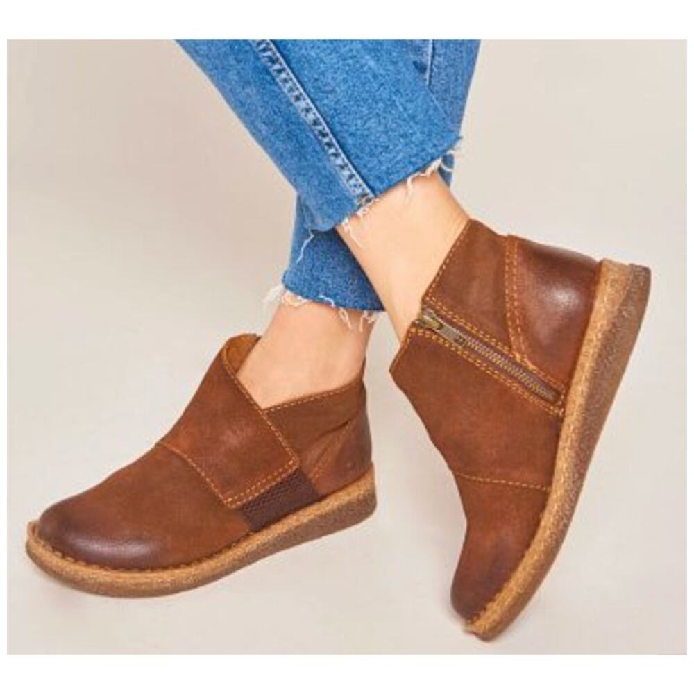 BORN Brown Distressed Leather Bootie Boot size 6.5 - Picture 10 of 10